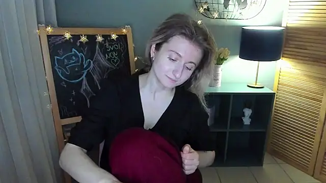 Snapshot of CamillaDreamer chatting on May 22, 2026, 1:06 pm CamillaDreamer online show from May 22, 2026, 1:06 pm