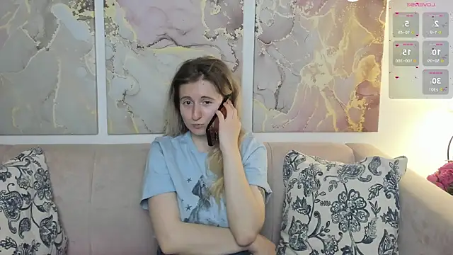 Snapshot of CamillaDreamer chatting on May 27, 2026, 3:09 pm CamillaDreamer online show from May 27, 2026, 3:09 pm