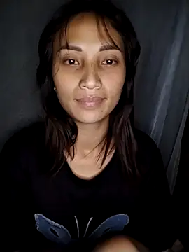 Snapshot of July_sexy69 chatting on October 19, 2025, 3:12 pm July sexy69 online show from October 19, 2025, 3:12 pm