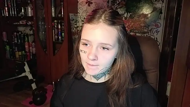 Liaaa Li online show from October 18, 2025, 3:24 pm