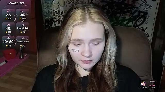 Liaaa Li online show from November 8, 2025, 4:23 am