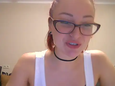 Sweet00Fox online show from November 11, 2025, 5:02 pm