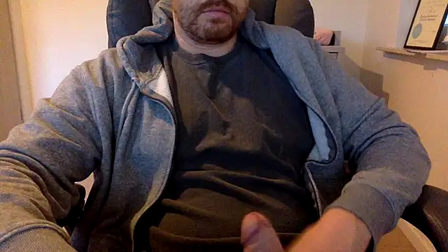 Snapshot of bull_TBM chatting on October 20, 2025, 6:36 am bull TBM online show from October 20, 2025, 6:36 am