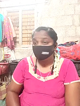 Snapshot of Tamil_Hot_Sindhu chatting on February 22, 2026, 4:38 pm Tamil Hot Sindhu online show from February 22, 2026, 4:38 pm