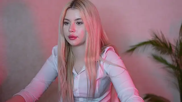 Snapshot of AshleyNikoo chatting on October 18, 2025, 4:19 pm AshleyNikoo online show from October 18, 2025, 4:19 pm