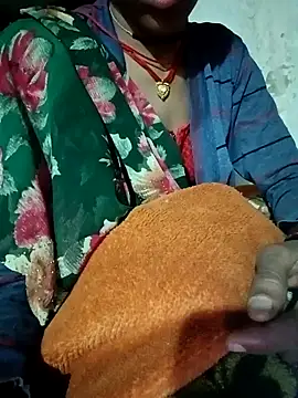 Snapshot of Lona2525 chatting on February 1, 2026, 5:44 pm Lona2525 online show from February 1, 2026, 5:44 pm