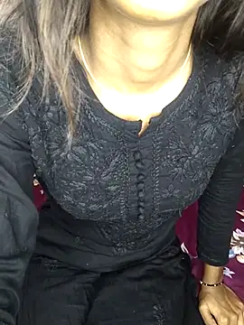 Nencycute1 online show from September 30, 2025, 6:07 am