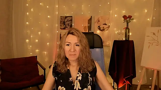 DonnaSmitth online show from December 18, 2025, 3:29 pm