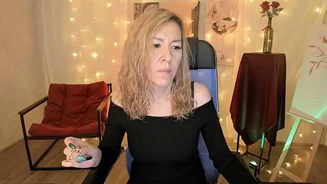 DonnaSmitth online show from February 12, 2026, 6:25 pm