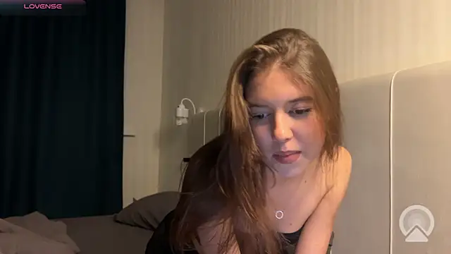 Rin the mermaid  online show from October 2, 2025, 7:32 pm