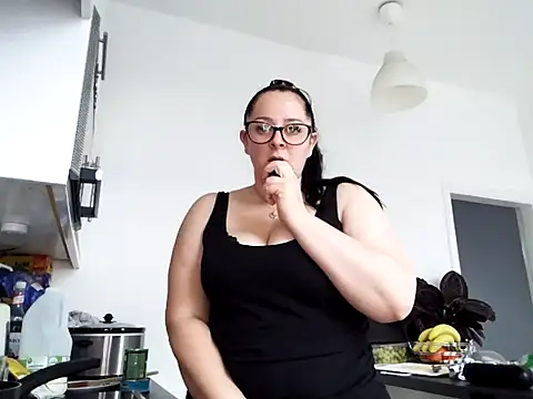 CuteLacexx online show from October 26, 2025, 3:29 pm