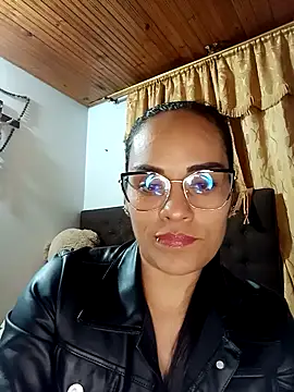 Snapshot of QueenBDSM chatting on October 16, 2025, 2:23 am QueenBDSM online show from October 16, 2025, 2:23 am