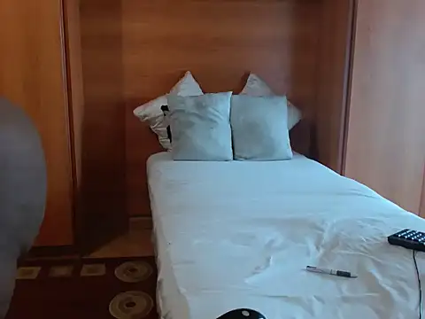 Snapshot of queenteex699 chatting on September 27, 2025, 8:41 am queenteex699 online show from September 27, 2025, 8:41 am