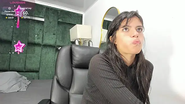 Misaki Kai online show from November 30, 2025, 6:17 am