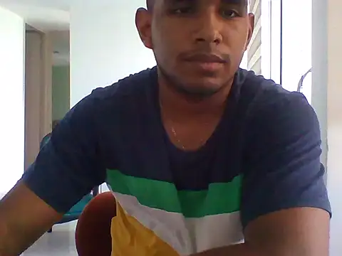 jesusacastrop25 online show from May 14, 2026, 4:03 pm