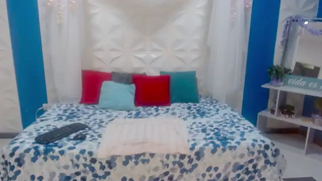 carollkiss online show from October 12, 2025, 11:53 am