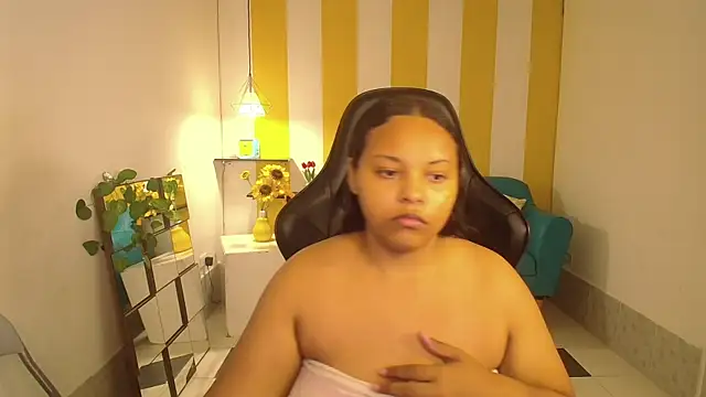 carollkiss online show from October 13, 2025, 12:05 pm