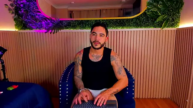 Snapshot of Dante_Dimarco chatting on September 27, 2025, 11:32 pm Dante Dimarco online show from September 27, 2025, 11:32 pm