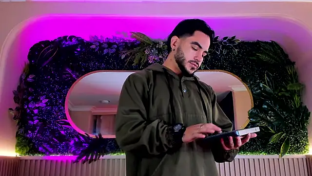 Snapshot of Dante_Dimarco chatting on October 1, 2025, 10:49 pm Dante Dimarco online show from October 1, 2025, 10:49 pm