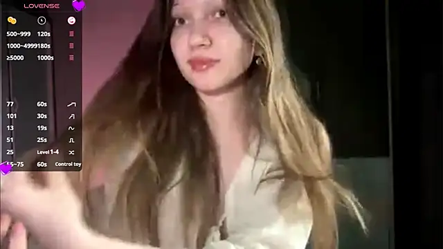 EmiIyKitty online show from February 12, 2026, 1:17 pm