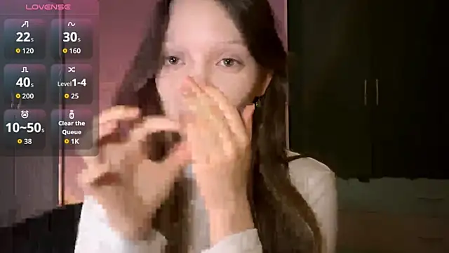 EmiIyKitty online show from February 17, 2026, 7:20 pm