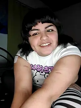 Snapshot of crucifxcked chatting on October 5, 2025, 12:42 am crucifxcked online show from October 5, 2025, 12:42 am