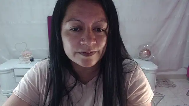 SaharaJohson online show from November 3, 2025, 1:51 am