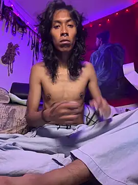 MadamLeRouge online show from March 17, 2026, 12:04 am