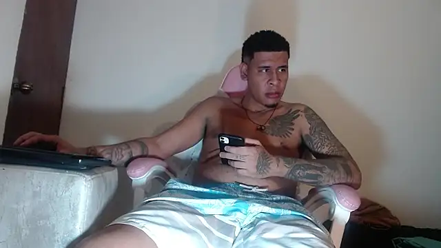 Adrew fox online show from October 27, 2025, 10:47 pm