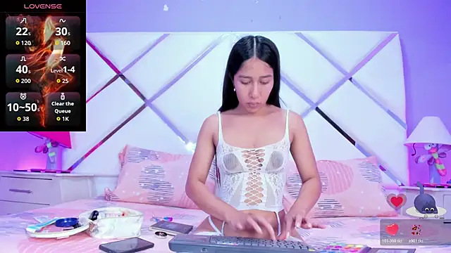 Amelia Rivas online show from November 7, 2025, 7:47 pm