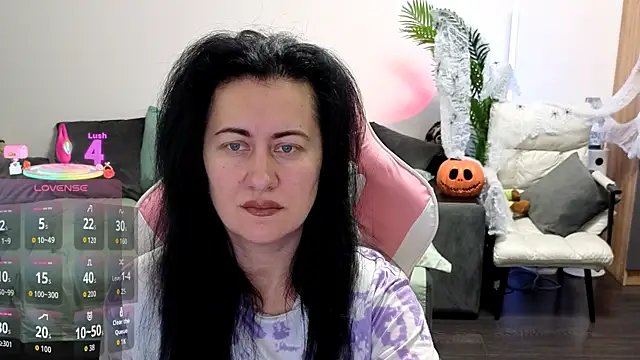 Snapshot of monnica_vibe_ chatting on October 21, 2025, 9:43 am monnica vibe online show from October 21, 2025, 9:43 am