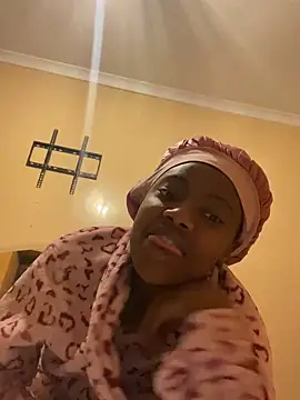 babeiw online show from September 26, 2025, 11:31 pm