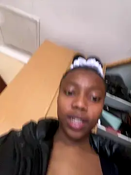 babeiw online show from October 20, 2025, 9:32 am