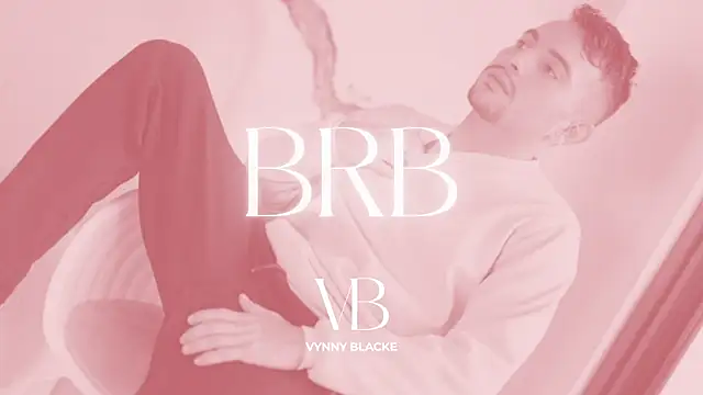 Snapshot of VynnyBlacke_ chatting on October 15, 2025, 8:09 pm VynnyBlacke online show from October 15, 2025, 8:09 pm