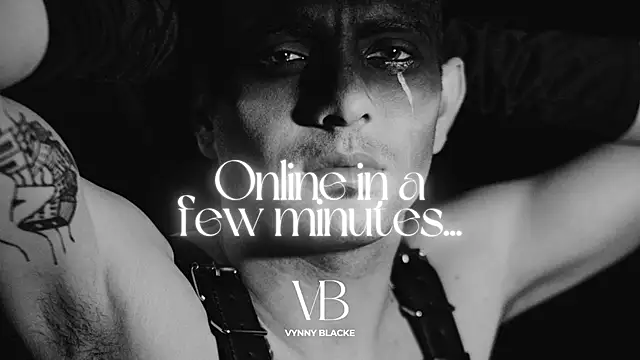 Snapshot of VynnyBlacke_ chatting on November 1, 2025, 9:17 pm VynnyBlacke online show from November 1, 2025, 9:17 pm