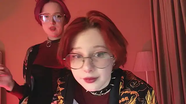 luna son online show from October 3, 2025, 10:18 pm