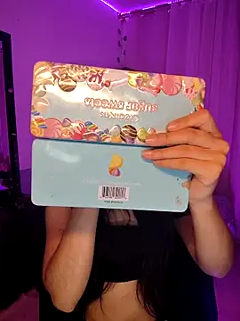 Snapshot of tamara_vald chatting on October 25, 2025, 4:20 am tamara vald online show from October 25, 2025, 4:20 am