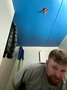 curiousbiguy420 online show from September 28, 2025, 5:02 am