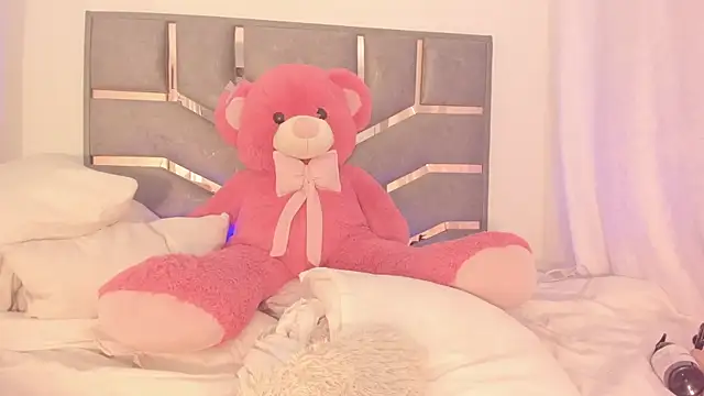 Snapshot of Sthepie chatting on November 2, 2025, 1:41 am Sthepie online show from November 2, 2025, 1:41 am