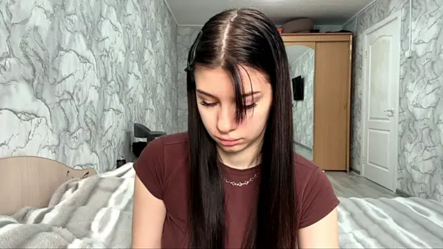 Galactic Phanton online show from November 3, 2025, 6:14 am