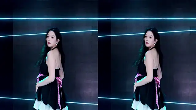 Snapshot of Grace0002 chatting on November 5, 2025, 6:57 am Grace0002 online show from November 5, 2025, 6:57 am