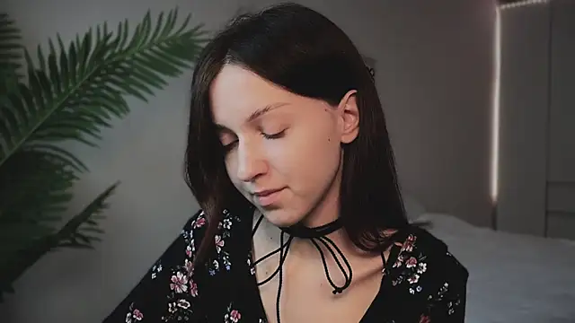 monnymoon online show from October 17, 2025, 5:21 am