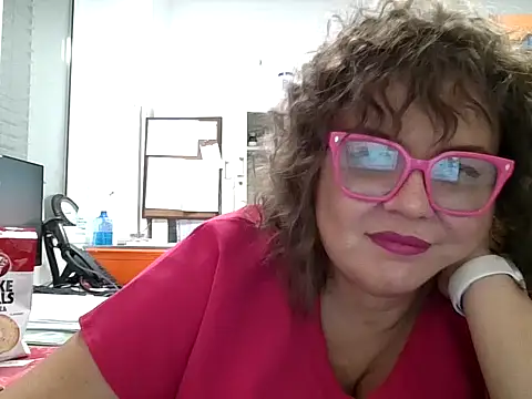 roxy863086 online show from October 6, 2025, 7:44 pm