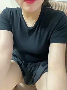 Snapshot of lee_ly chatting on October 6, 2025, 2:03 pm lee ly online show from October 6, 2025, 2:03 pm