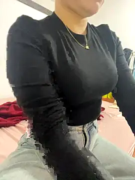 Snapshot of lee_ly chatting on November 3, 2025, 2:07 pm lee ly online show from November 3, 2025, 2:07 pm