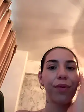 Aillineee1 online show from November 7, 2025, 9:31 am