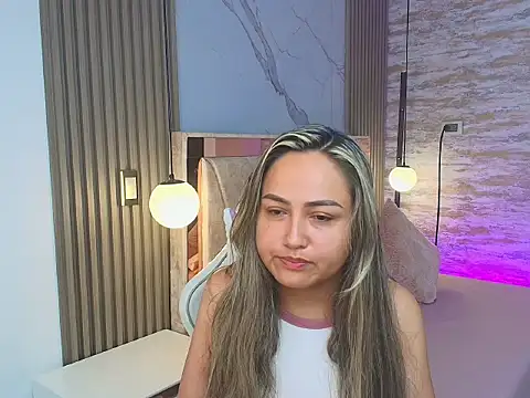 lila cute1 online show from October 5, 2025, 11:52 am