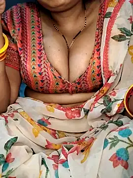 Snapshot of Hot__bhabhi_99 chatting on April 29, 2026, 4:05 am Hot bhabhi 99 online show from April 29, 2026, 4:05 am