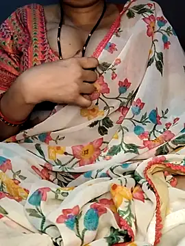 Snapshot of Hot__bhabhi_99 chatting on July 9, 2026, 6:28 am Hot bhabhi 99 online show from July 9, 2026, 6:28 am