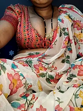 Snapshot of Hot__bhabhi_99 chatting on July 10, 2026, 4:28 am Hot bhabhi 99 online show from July 10, 2026, 4:28 am